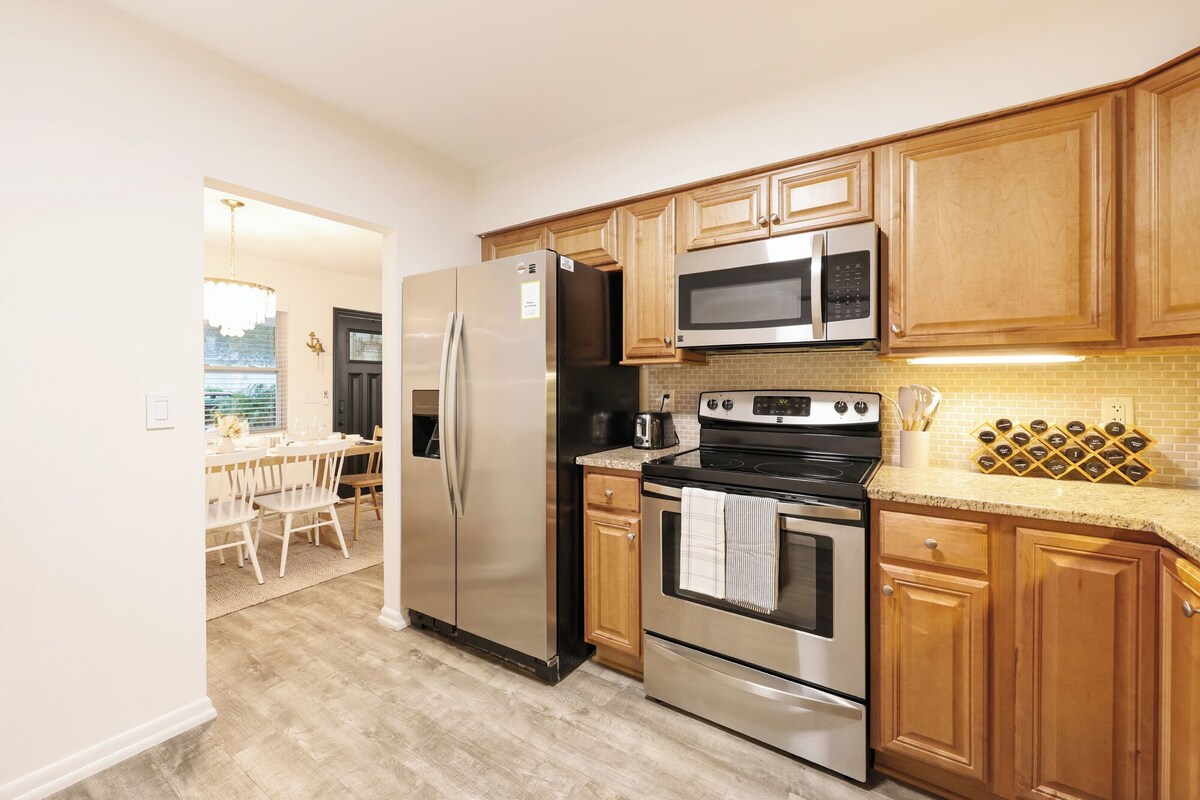 Photo 39 of Casa Bella in Heart of Naples, Playground, All-New Interior, Beautiful & Bright