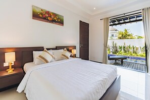 2 bedrooms, in-room safe, desk, laptop workspace - Villa Griya Purnama (Sukawati)