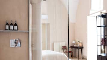 Hair dryer, bathrobes, slippers, bidet