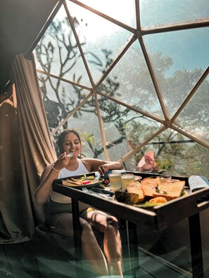 Deluxe cottage, balkon, uitzicht op bergen | Uitzicht vanuit de kamer