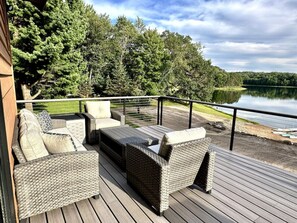 Terrace/patio - Lakefront Home with 6-person Hot Tub (Osceola)