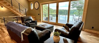 Lakefront Home with 6-person Hot Tub