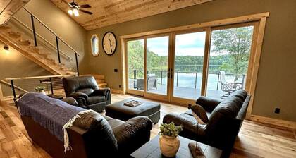 Lakefront Home with 6-person Hot Tub