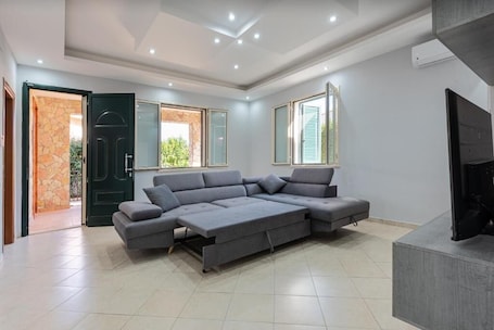 Living area. Villa in Trabia Piani 24 250 mt from the beach, opposite lido Summer