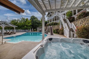 A heated pool - Blue Ridge Mountain Retreat | Sleeps 26 | Pool, Spa, Game Room | Family Reunions (Morganton)