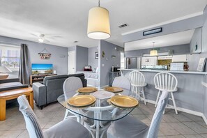Interior - Gulf Highlands 116r- Sandy Toes & Salty Kisses (Panama City Beach)