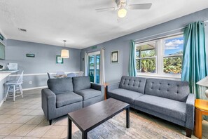 Living area - Gulf Highlands 116r- Sandy Toes & Salty Kisses (Panama City Beach)