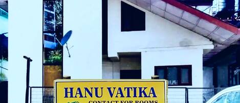 Double Room, Mountain View | Free WiFi, bed sheets