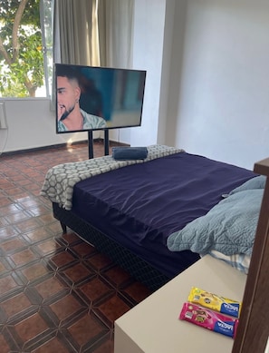 1 camera, Wi-Fi, lenzuola