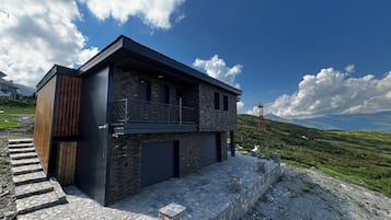 Esterni