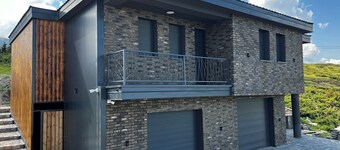 Lovely villa with Jacuzi and the best view in Popova Shapka