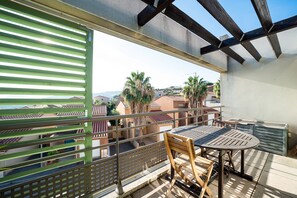 Outdoor dining - Al Balcó Català - Appt avec terrasse et piscine (Collioure)