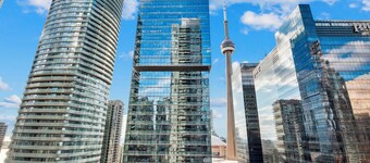 Beautiful and Stylish 1 BR Condo in DT Toronto