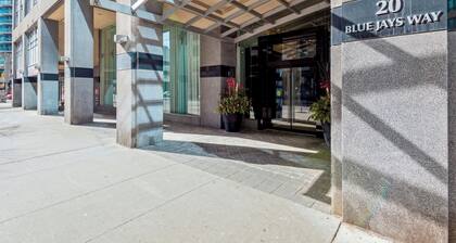 Charming 1-BR Condo in DR Toronto