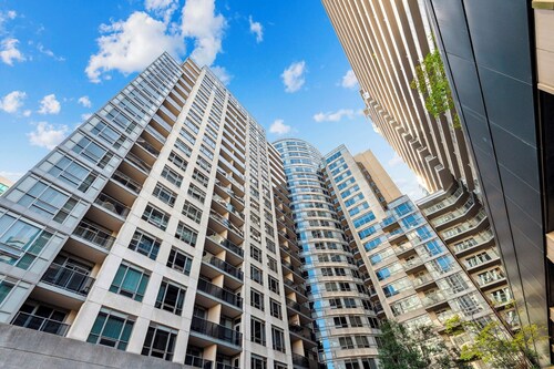 Charming 1-BR Condo in DR Toronto