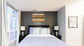 3 bedrooms, desk, iron/ironing board, free WiFi