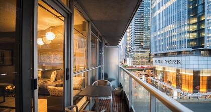 Amazingly Spacious 2-BR Condo in DT Toronto