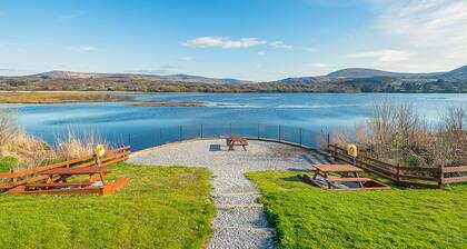 2 Bedroom Home in Kenmare With sea Views to Sleep 4