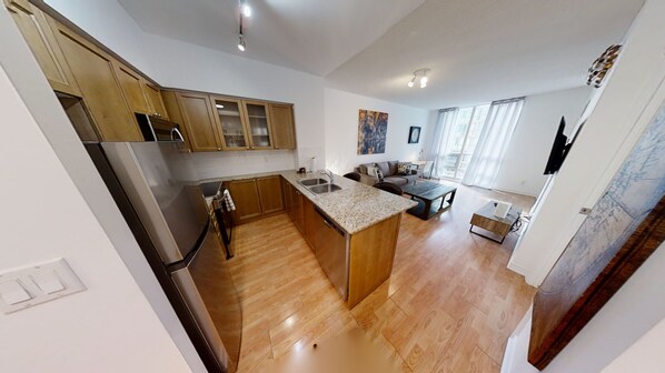 Interior - Comfortable 1-BR Condo in DT Toronto (Toronto)