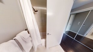 Haartrockner, Handtücher