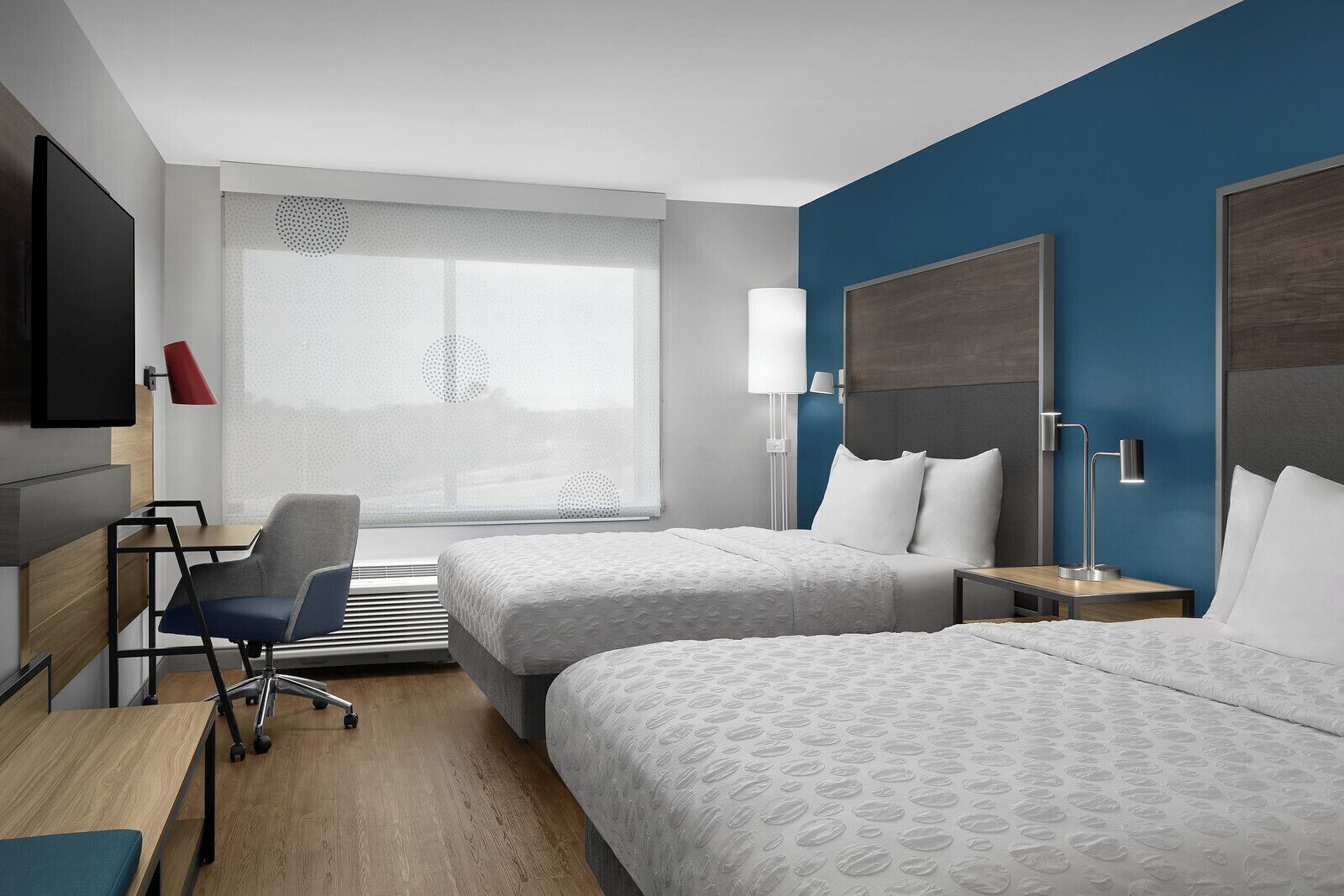 Bügeleisen/Bügelbrett, kostenloses WLAN, Bettwäsche