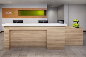 Reception - Home2 Suites By Hilton Memphis Downtown (Memphis)