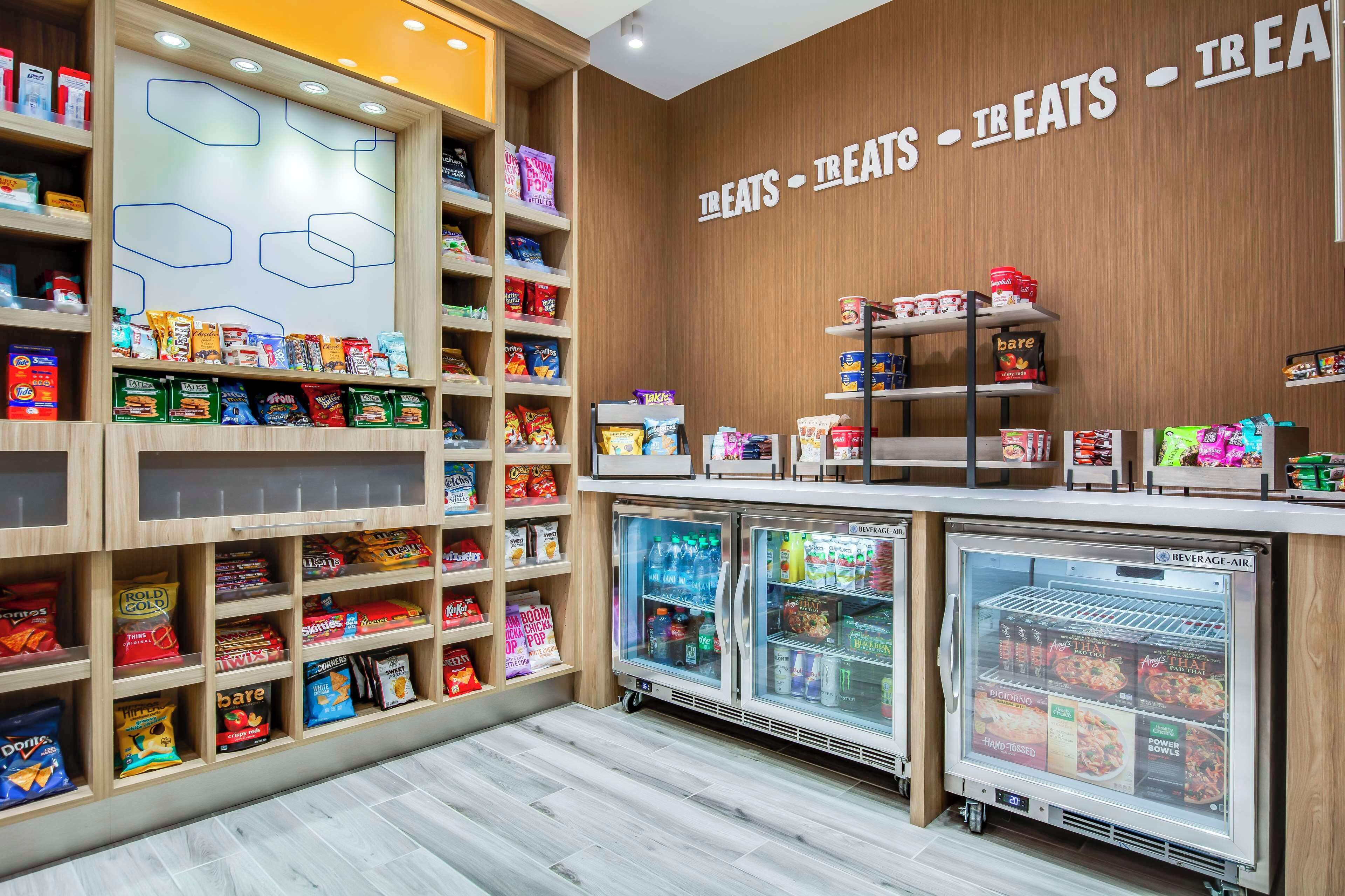 Photo - Hampton Inn & Suites By Hilton Louisville East Oxmoor