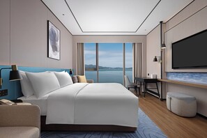Premium bedding, down duvets, pillow-top beds, minibar - Hilton Garden Inn Shanwei Haibin Boulevard (Shanwei)