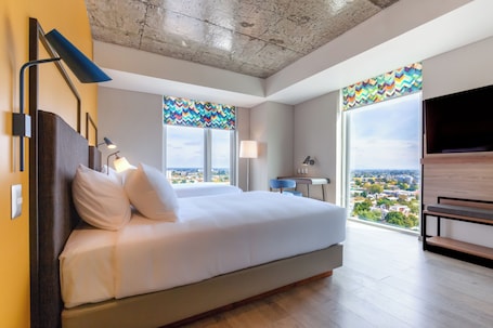 Superior Double or Twin Room, 1 King Bed | Premium bedding, individually decorated, individually furnished, desk