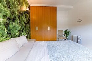 Desk, iron/ironing board, travel crib, WiFi - Villa Paulina golf lujo (Llucmajor)