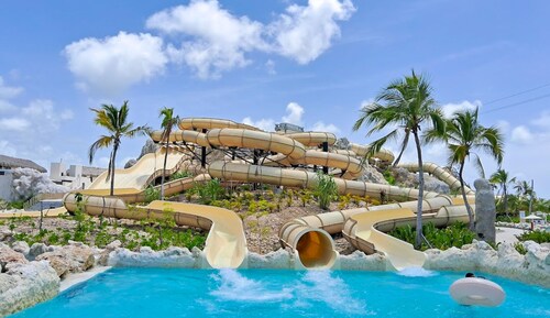 Cozy 1BR w Balcony Pool Beach Access Cap Cana