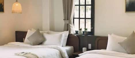 9 habitaciones, tabla de planchar con plancha, wifi y ropa de cama