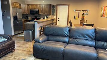 Una Smart TV, un reproductor de DVD