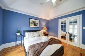 2 bedrooms, iron/ironing board, free WiFi, bed sheets