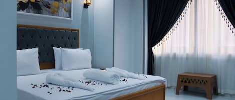 防过敏的被褥、记忆海绵床垫、迷你吧、客房内保险箱