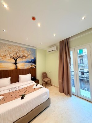 Deluxe Double Room | Hypo-allergenic bedding, memory foam beds, minibar, in-room safe - Olivia Hotel (Cairo)