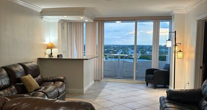 Tortuga festival special 1Bedroom Suite,CityView Ft Lauderdale&Two QueenBeds