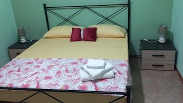 1 bedroom, WiFi, bed sheets
