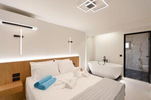 4 bedrooms, in-room safe, iron/ironing board, travel crib - Superior Villa
 (Lefkada)
