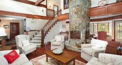 Amazing location 5 bedroom home with laundry, BBQ and games room!