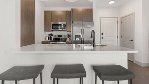 Private kitchen - Landing Apartments near Virginia Union University (Richmond)