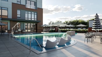 Landing Apartments near Virginia Union University