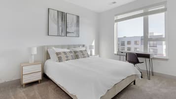 Apartment, 2 Bedrooms | 1 bedroom, individually decorated, individually furnished