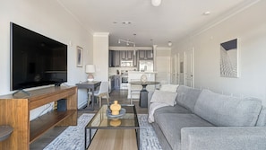 Living area - Cary Apartments by Landing (Cary)