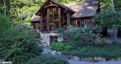 Beautiful Villa at Port Carling, Ontario - PET friendly