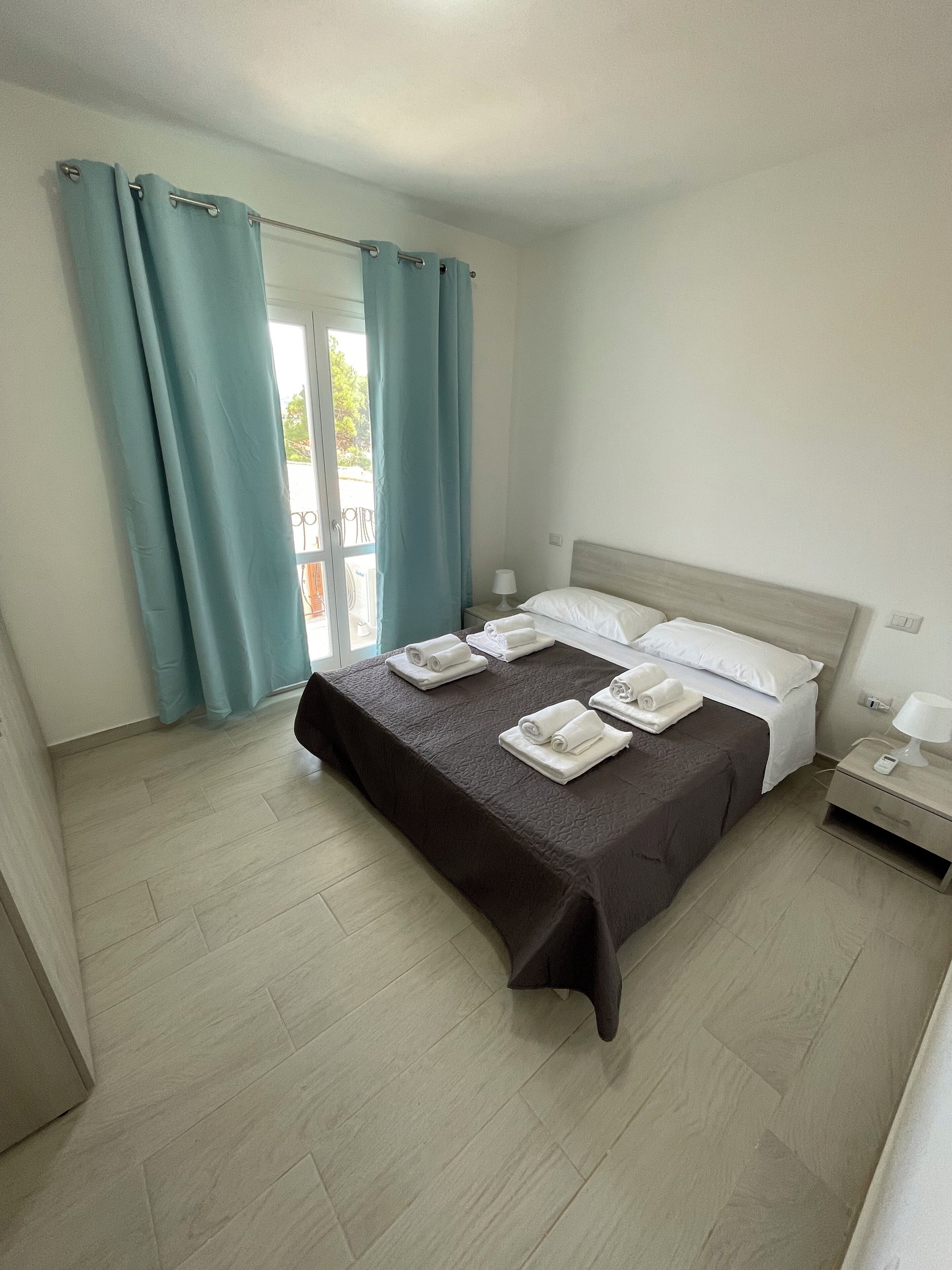 1 多间卧室、WiFi、床单