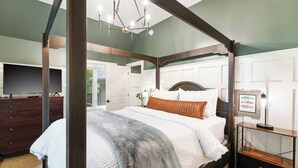 Unclassified image, 4 of 34, button - Serenity Cabin-Woodland Retreat (Wintergreen Resort)