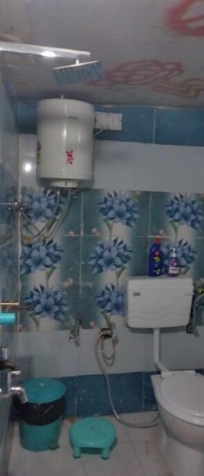 Towels, soap, toilet paper