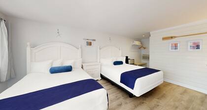 Double Queen Room for a Cozy Group Stay