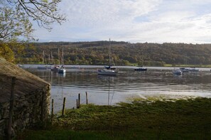 Marina - Beautiful Detached Farm House Near Lake Coniston - Pass the Keys (Torver)
